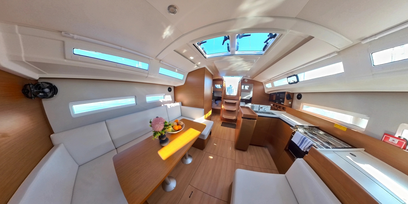 Kingfisher, Sun Odyssey 410